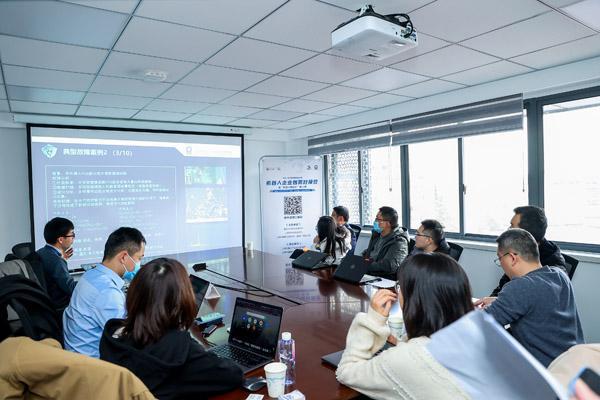 服務(wù)機(jī)器人技術(shù)轉(zhuǎn)讓 開啟智慧生活新篇章